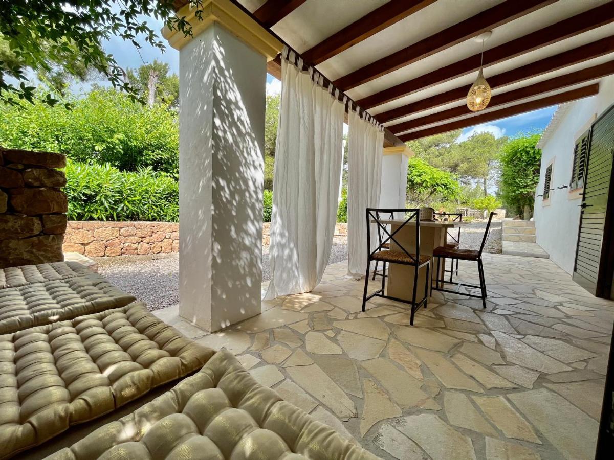 Apartamentos Pinosol Santa Eularia des Riu Buitenkant foto