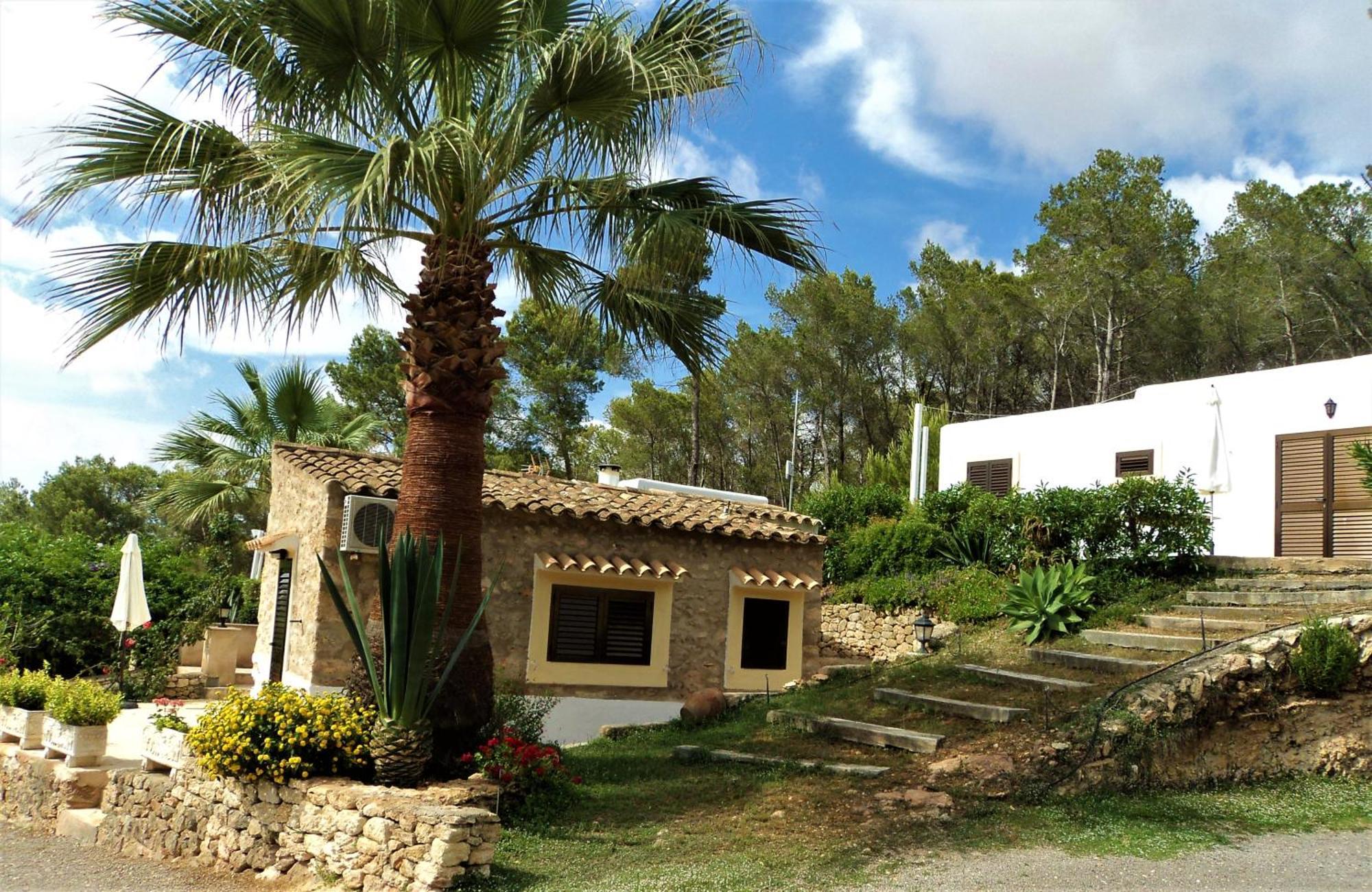 Apartamentos Pinosol Santa Eularia des Riu Buitenkant foto