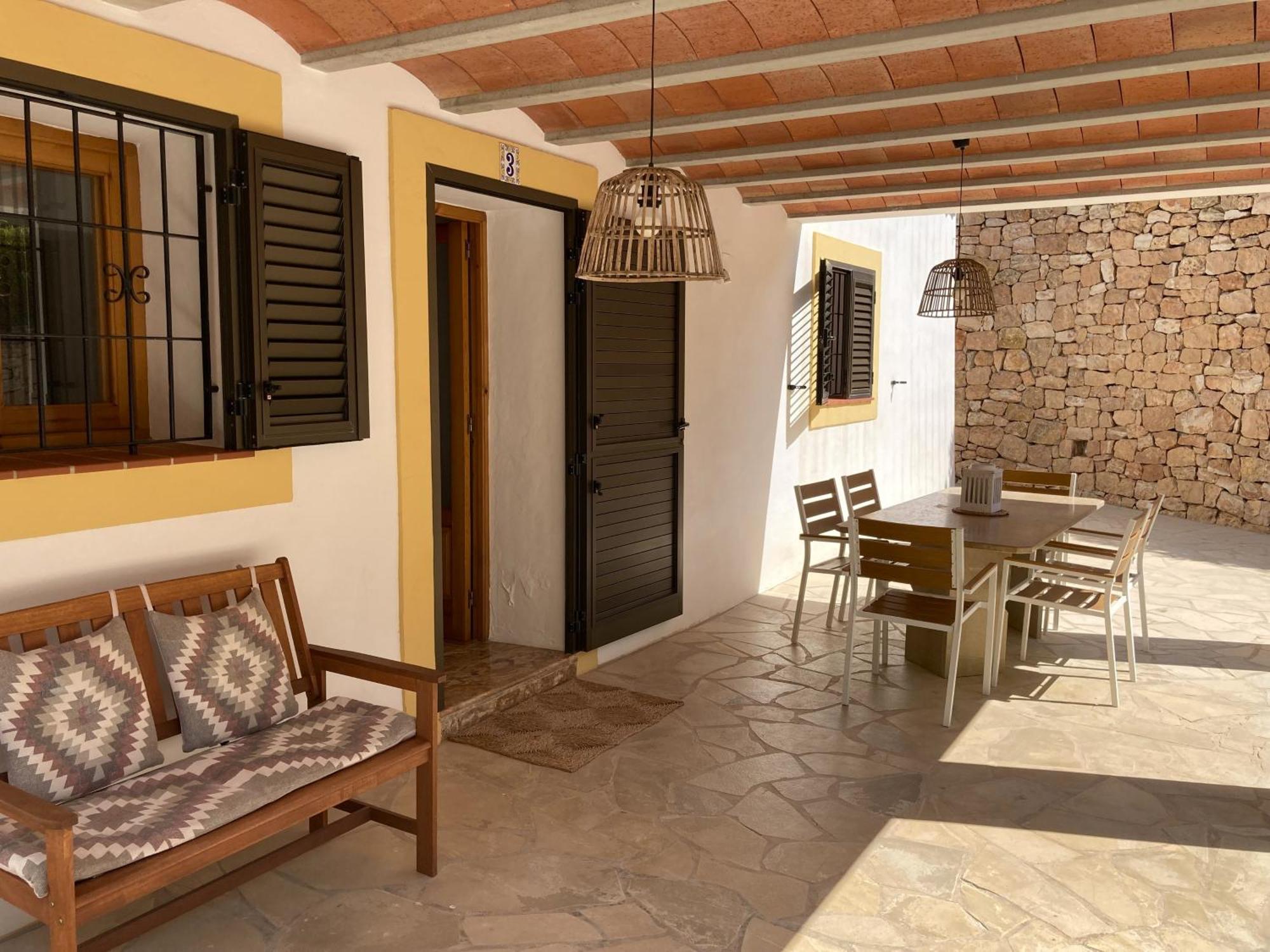Apartamentos Pinosol Santa Eularia des Riu Buitenkant foto